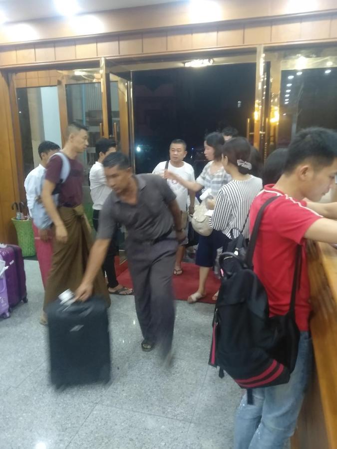 Mandalar May One Hotel 만달레이 외부 사진
