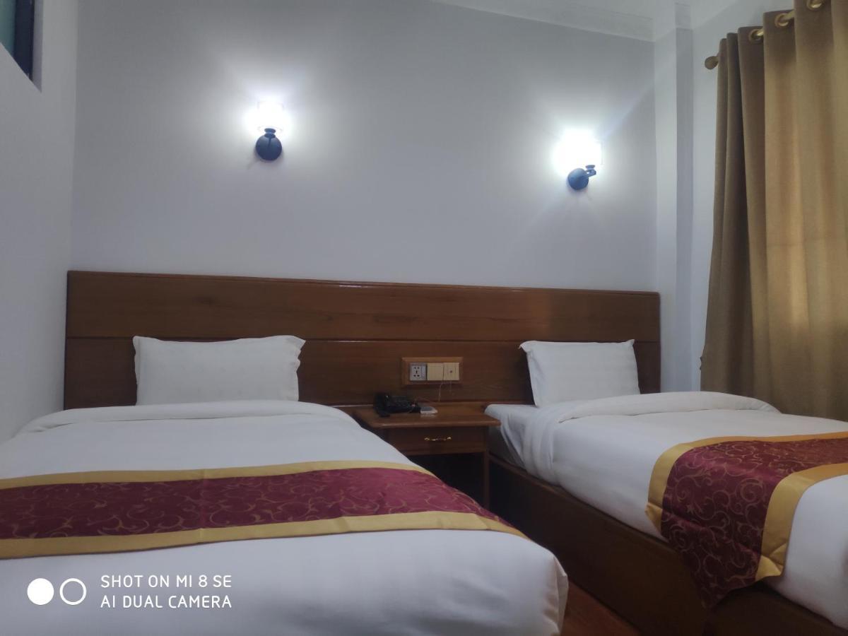 Mandalar May One Hotel 만달레이 외부 사진